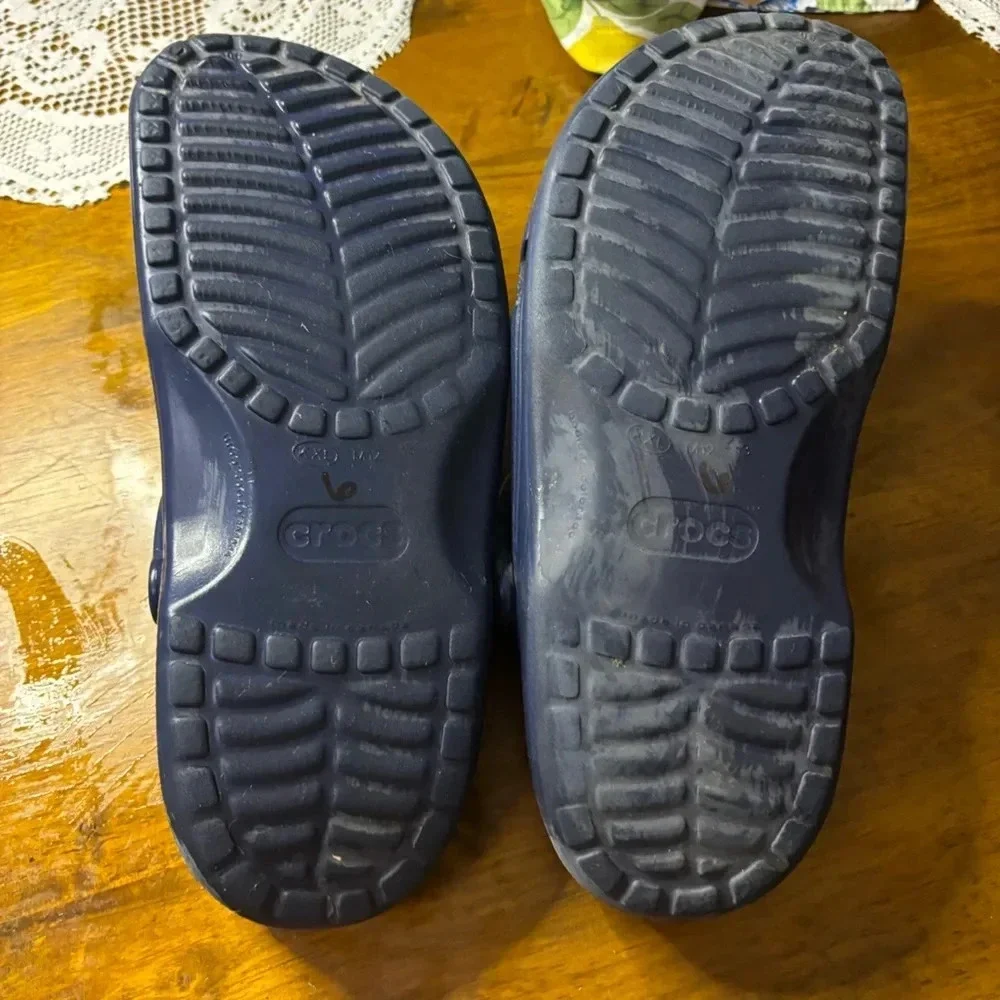 Crocs classic unisex clog shoes.